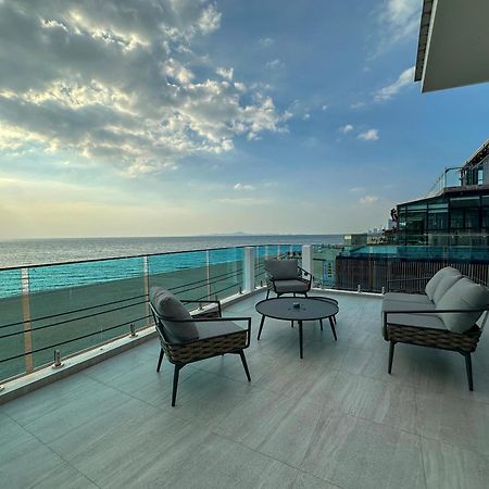 Stunning Beachfront View Luxurious Apartment 40 Jomtien Beach Esterno foto