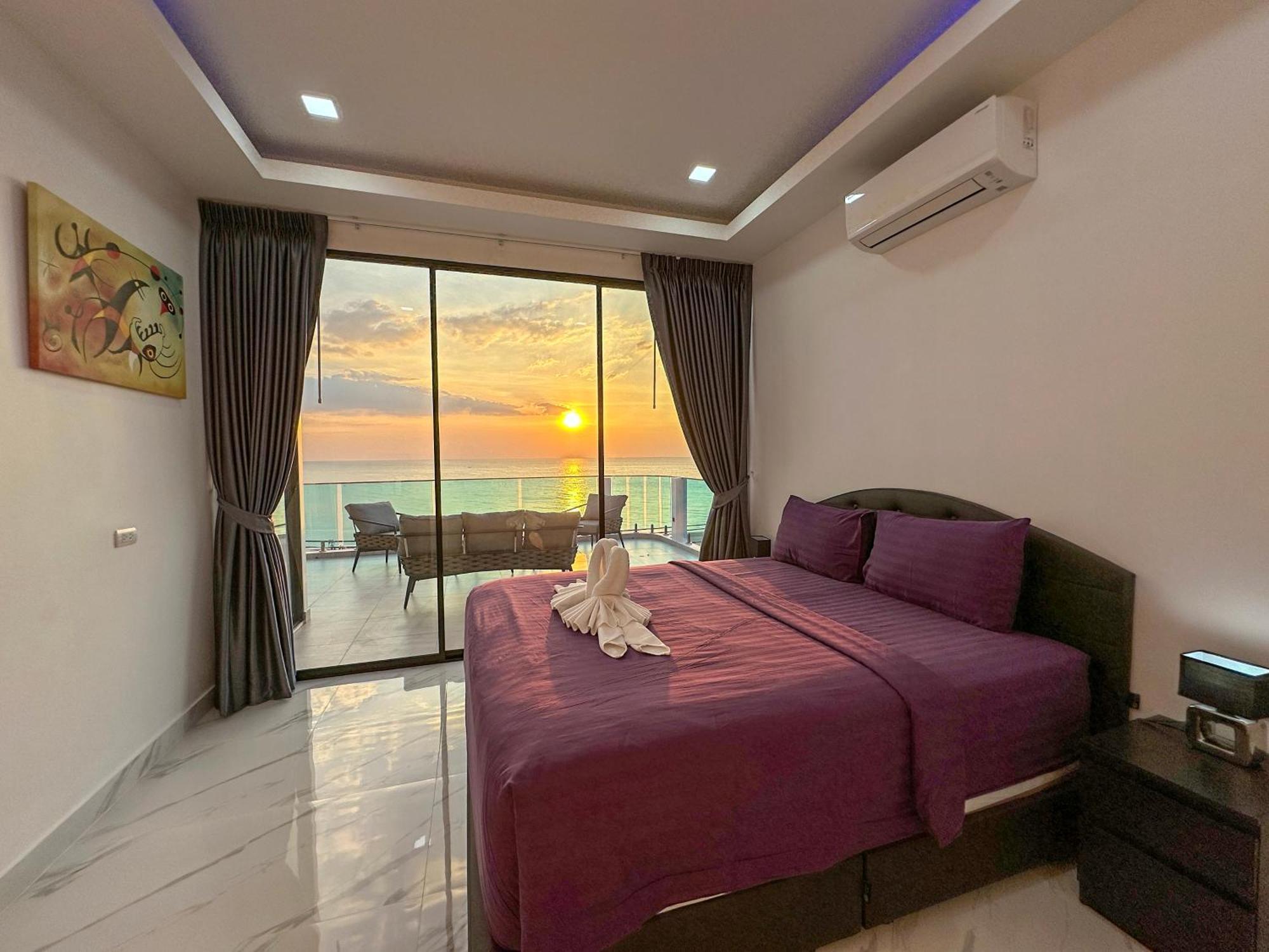 Stunning Beachfront View Luxurious Apartment 40 Jomtien Beach Esterno foto