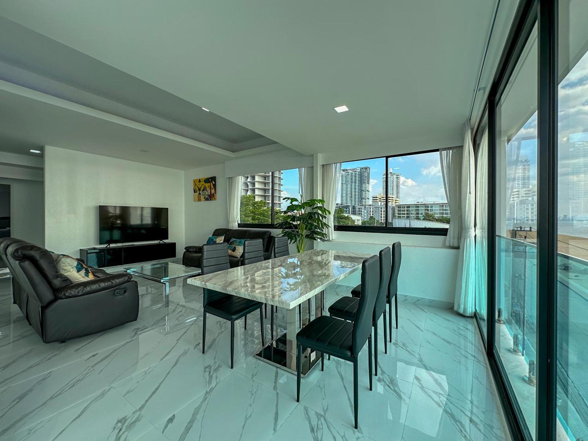 Stunning Beachfront View Luxurious Apartment 40 Jomtien Beach Esterno foto
